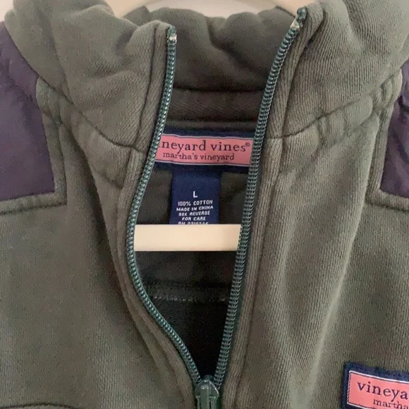 Vineyard Vines Shepshirt (L) - Picture 2 of 2